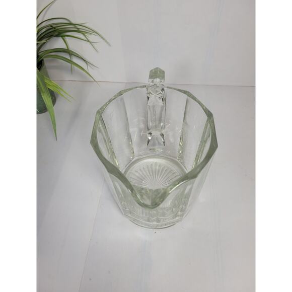 Vintage Pitcher Heavy Glass 10 Panel Ribbed Sunburst Bottom, Kitchen Barware - Picture 4 of 5